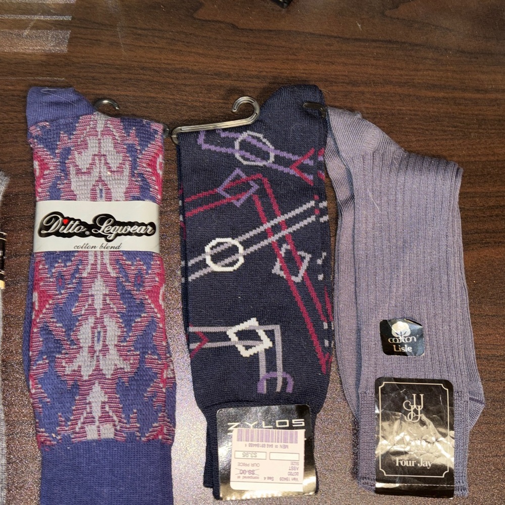 VINTAGE MENS DRESS SOCKS SET OF 5. Four J (2), Zylos, Ditto legwear, and Max Gre - Picture 3 of 6